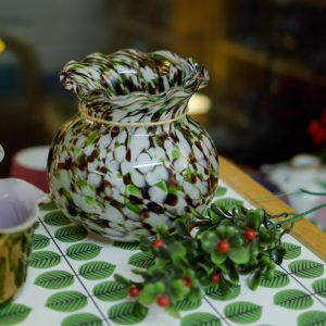 glasvas 1980-tal vågig kant