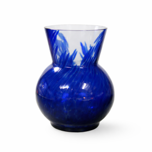 Blå glasvas med vackert mönster i glaset