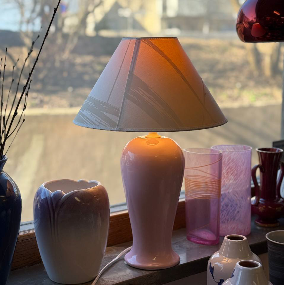 vintage lampa rosa porslin keramik