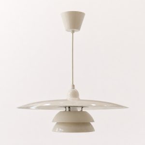 Taklampa i vit metall 38 cm